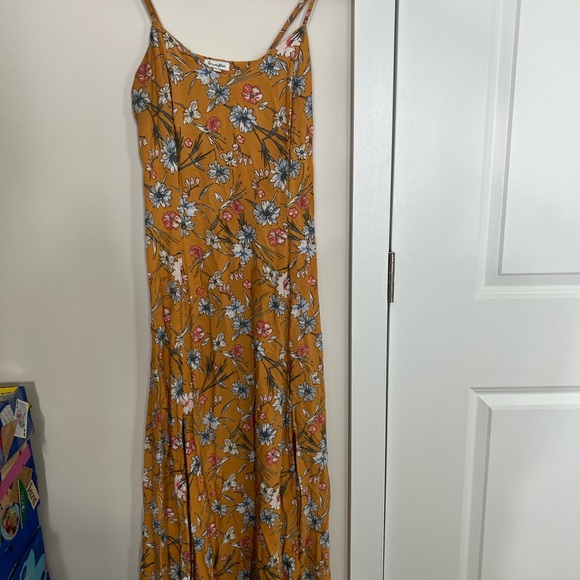 Love, Fire Floral Maxi Dress, Yellow Size Medium - Picture 8 of 9